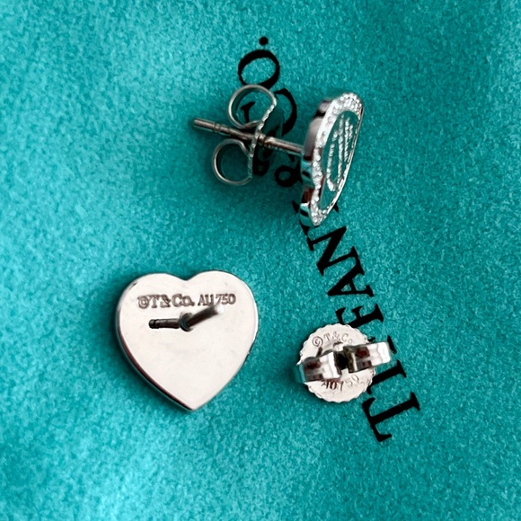 Diamond Return to Tiffany heart earrings - Picture 5 of 7